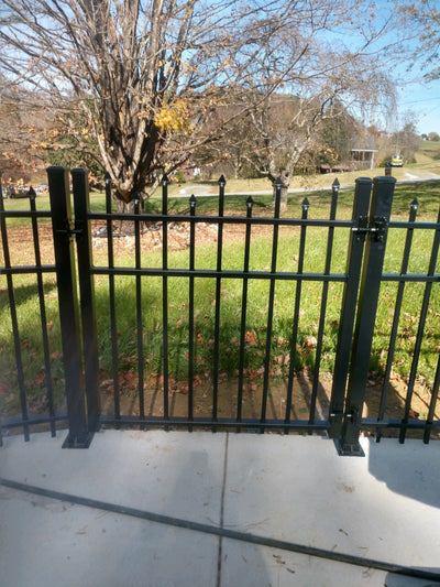 Image of installed bulldog gate from myyardfence.com